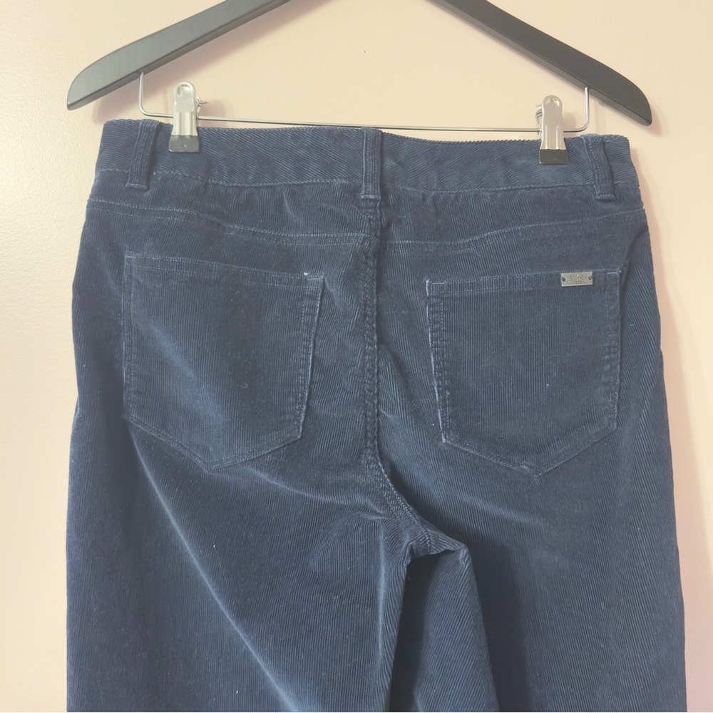 L.L Bean Friendly Fit Corduroy Pants Navy Women Size 10 - Picture 6 of 10